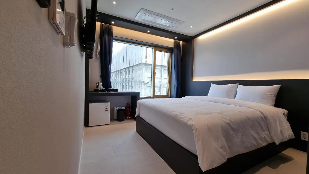 Gold Stone Hotel Busan 3*,