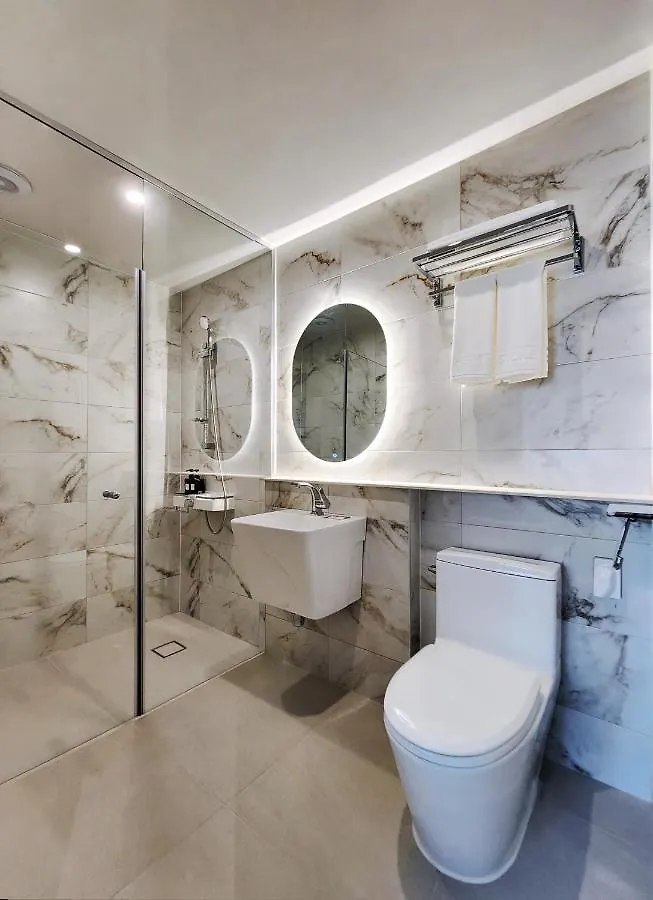 Gold Stone Hotel Busan